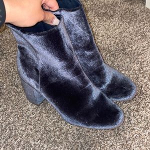 Old Navy Booties Size 9